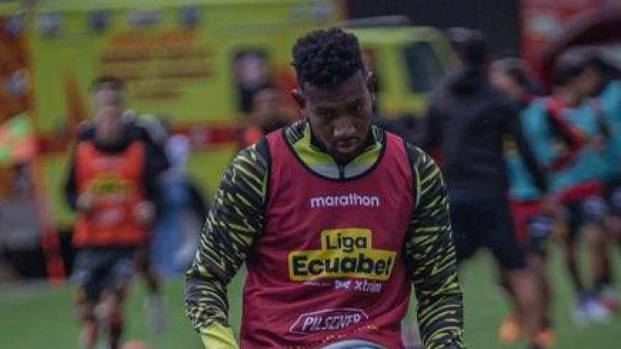 Gustavo Vallecilla , Redes