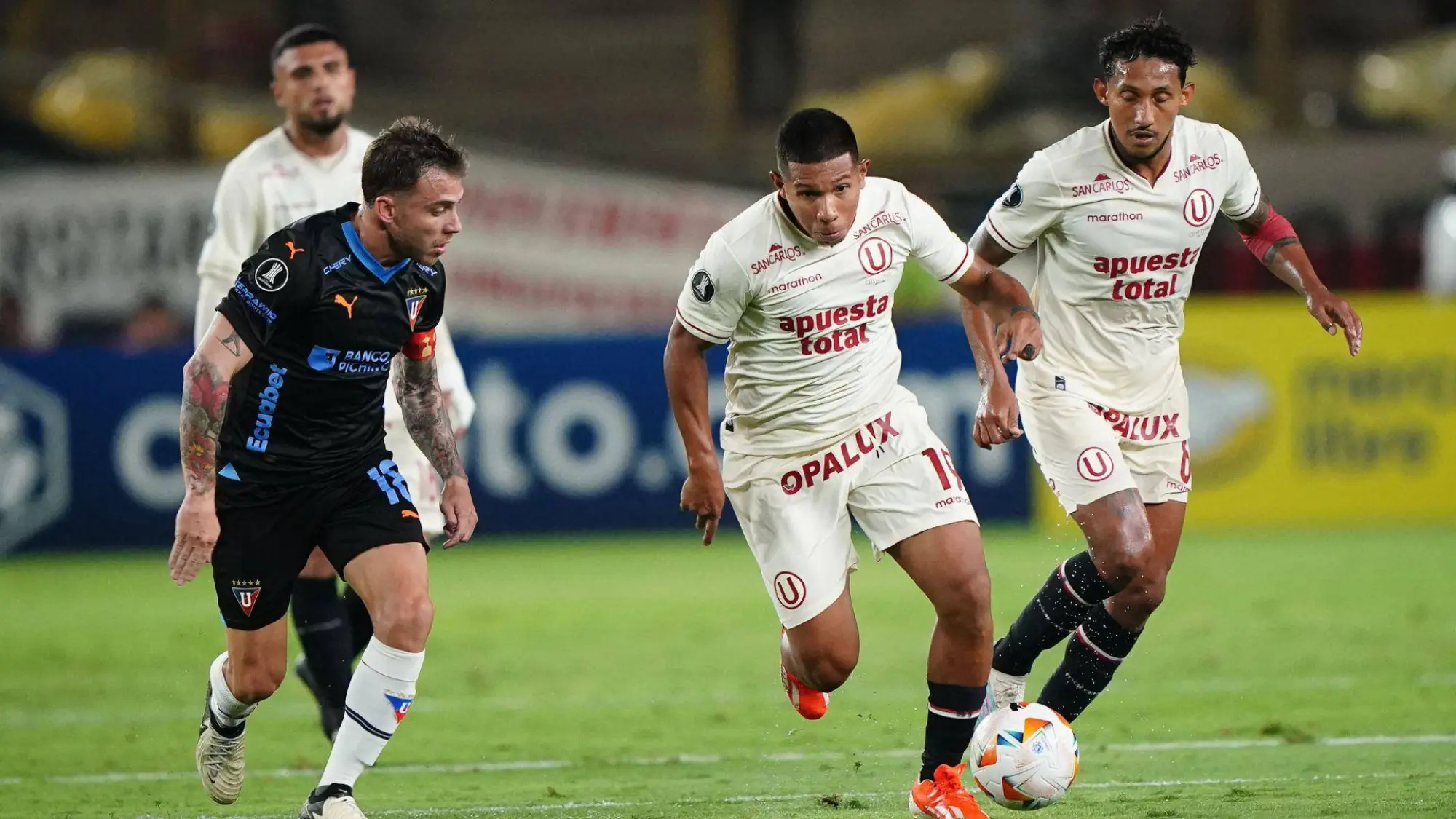 LDU vs Universitario, Redes