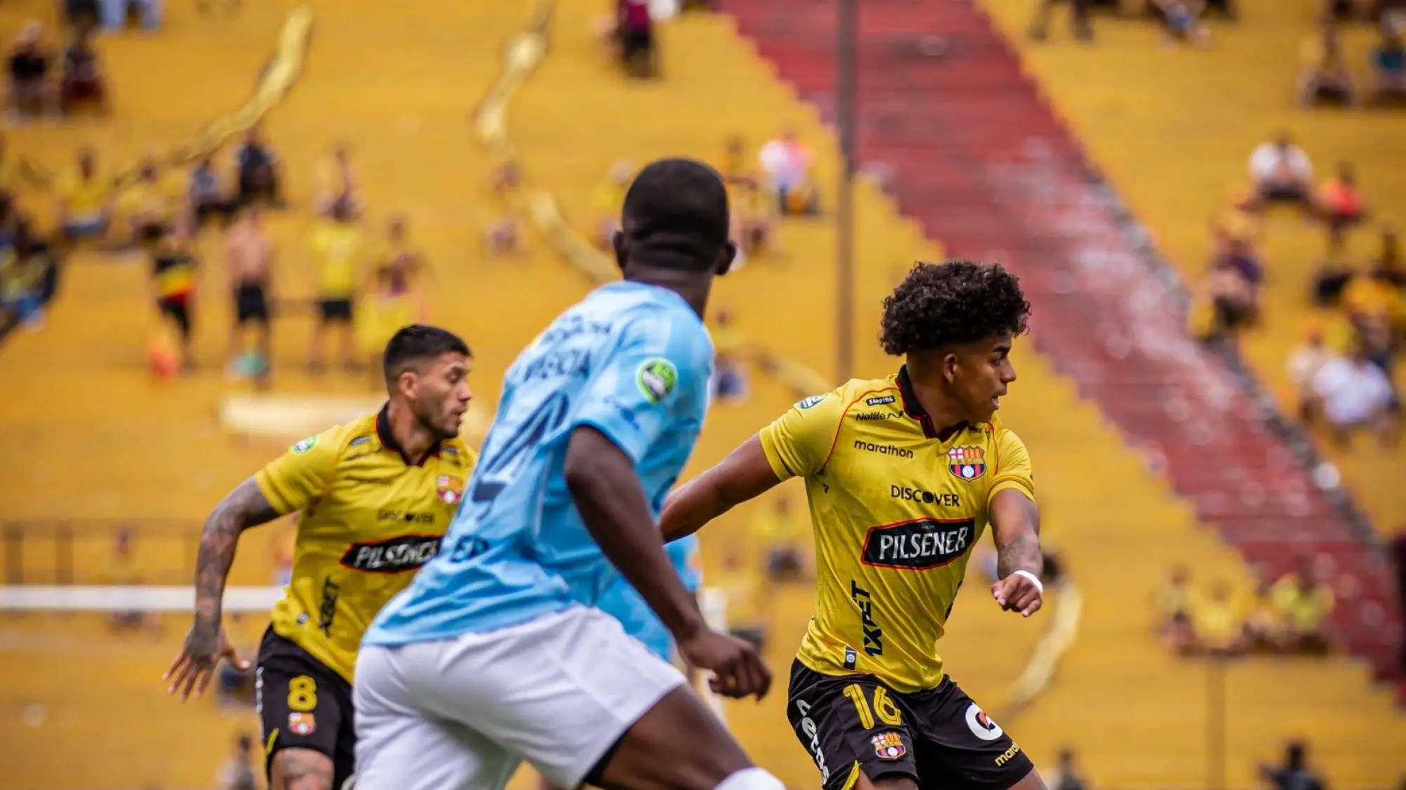 Barcelona vs Universidad Católica , Redes