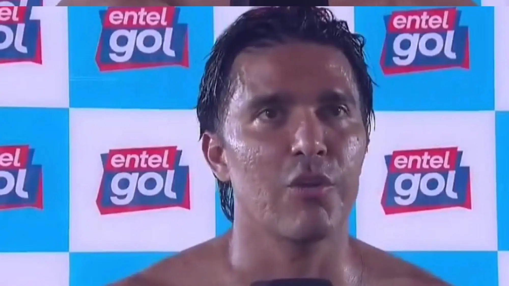 Marcelo Moreno Martins, Redes