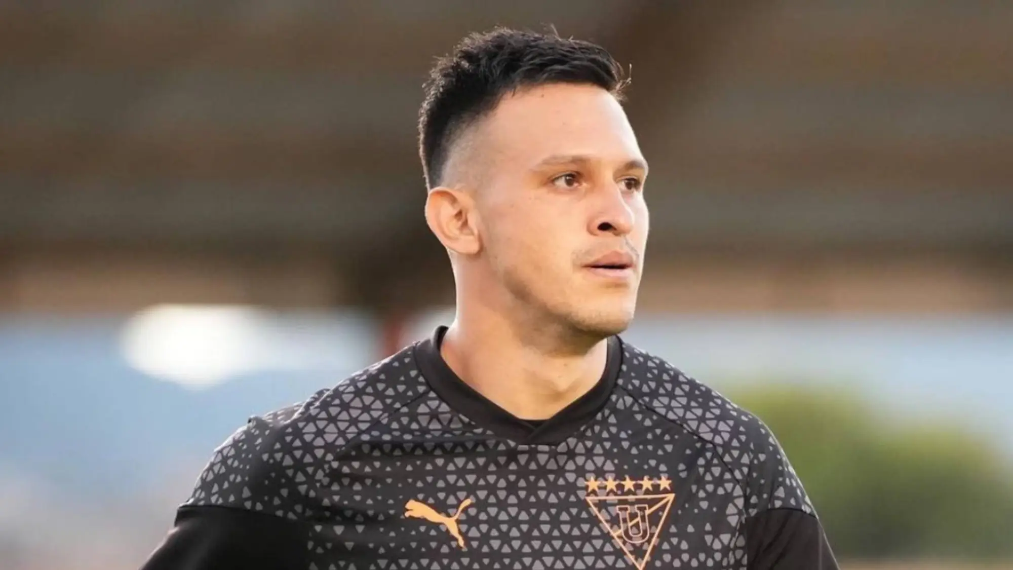 Gonzalo Valle, Redes